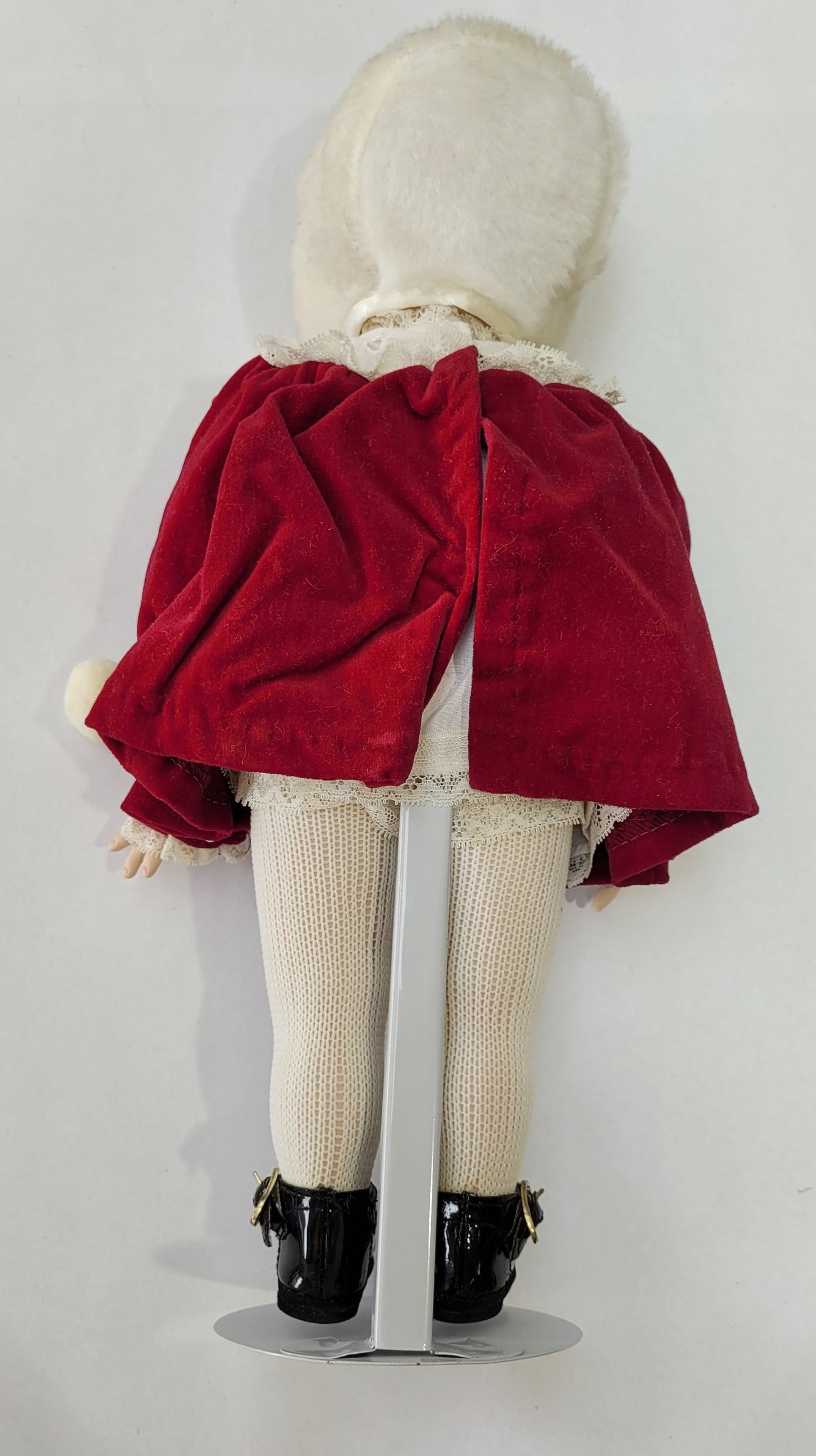 "Jennifer" Yolanda's Picture Perfect Babies Doll