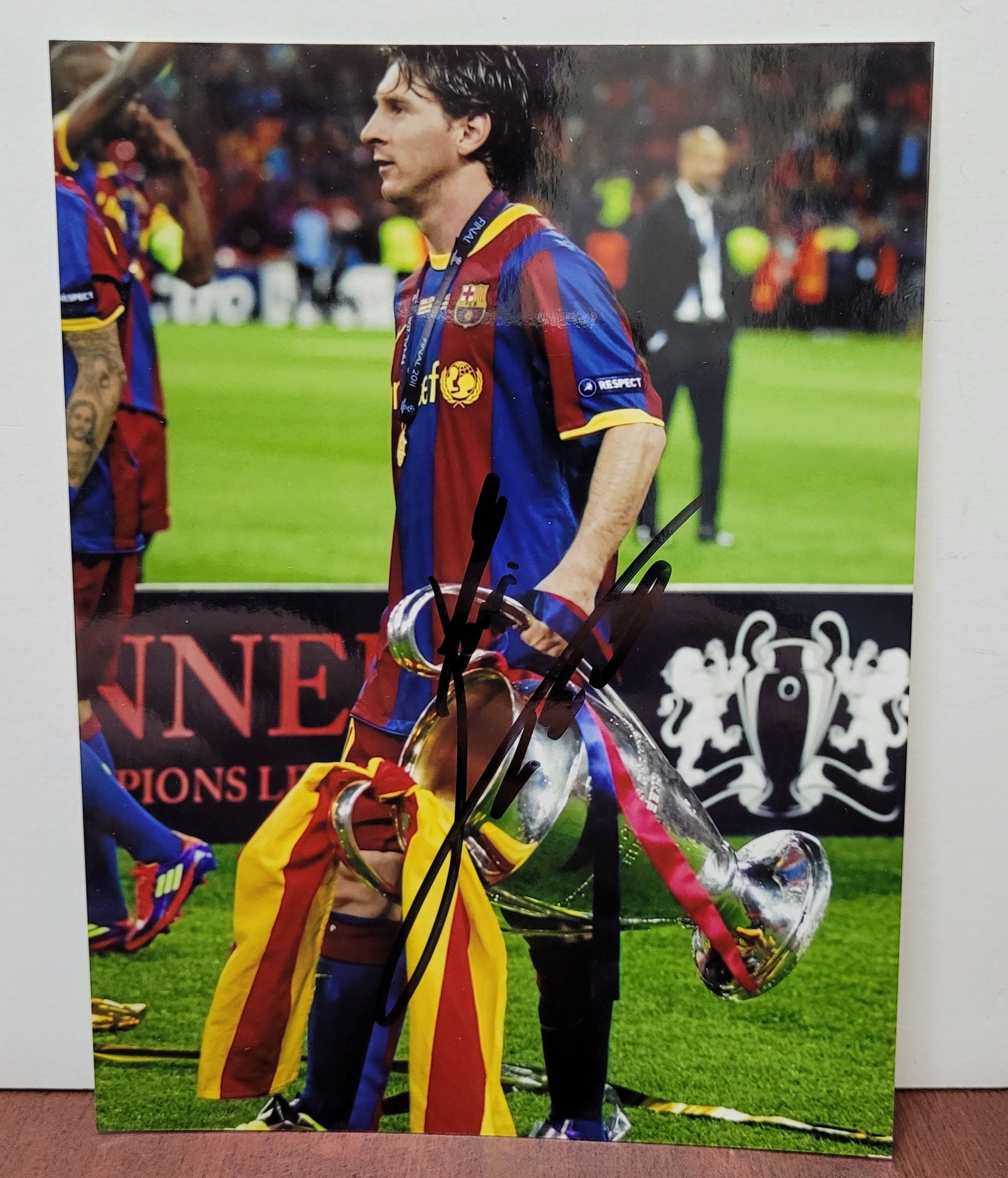 Lionel Messi Signed Photo with Trophy