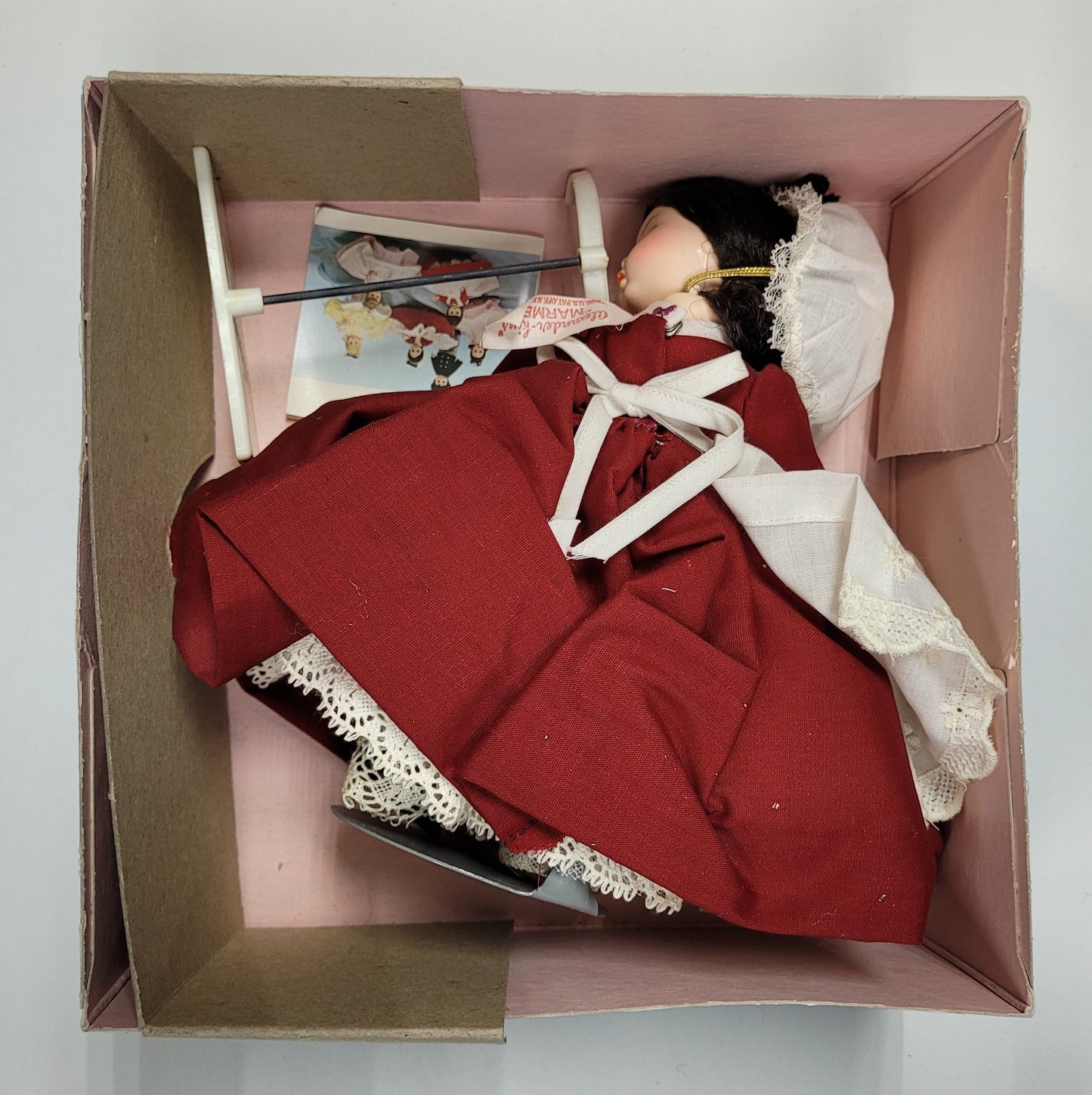 "Marme" 415 Madame Alexander Doll