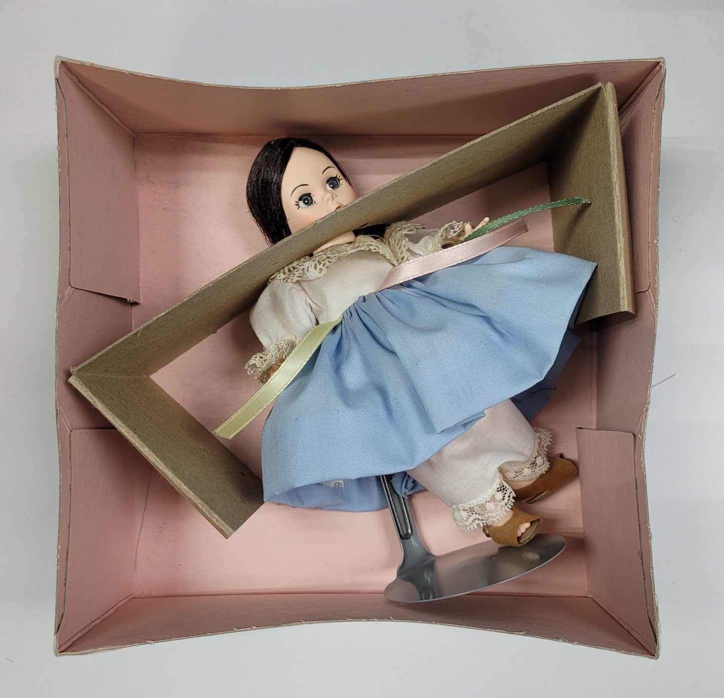 "Israel" 568 Madame Alexander Doll