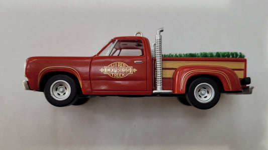 "1978 Dodge Li'L Red Espress Truck" Hallmark Ornament