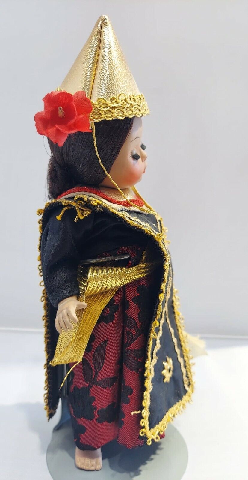 "Indonesia" 579 Madame Alexander Doll