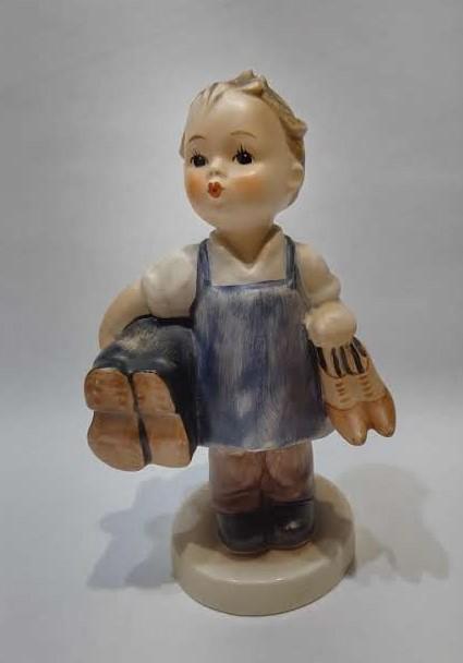 "Young Boy with Shoes" Goebel 143