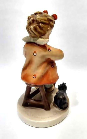 "Mother's Helper" Goebel 133