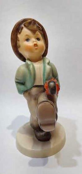 "Happy Traveler" Goebel 109
