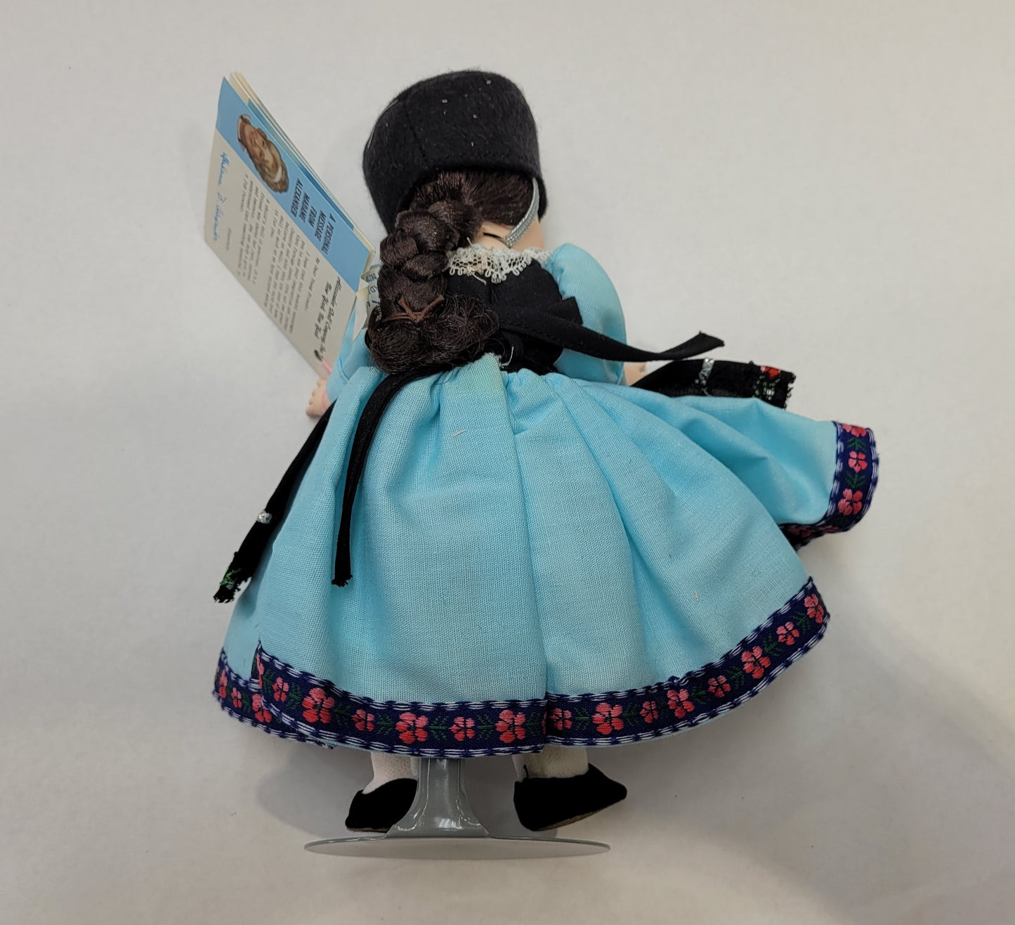 "Rumania" 586 Madame Alexander Doll
