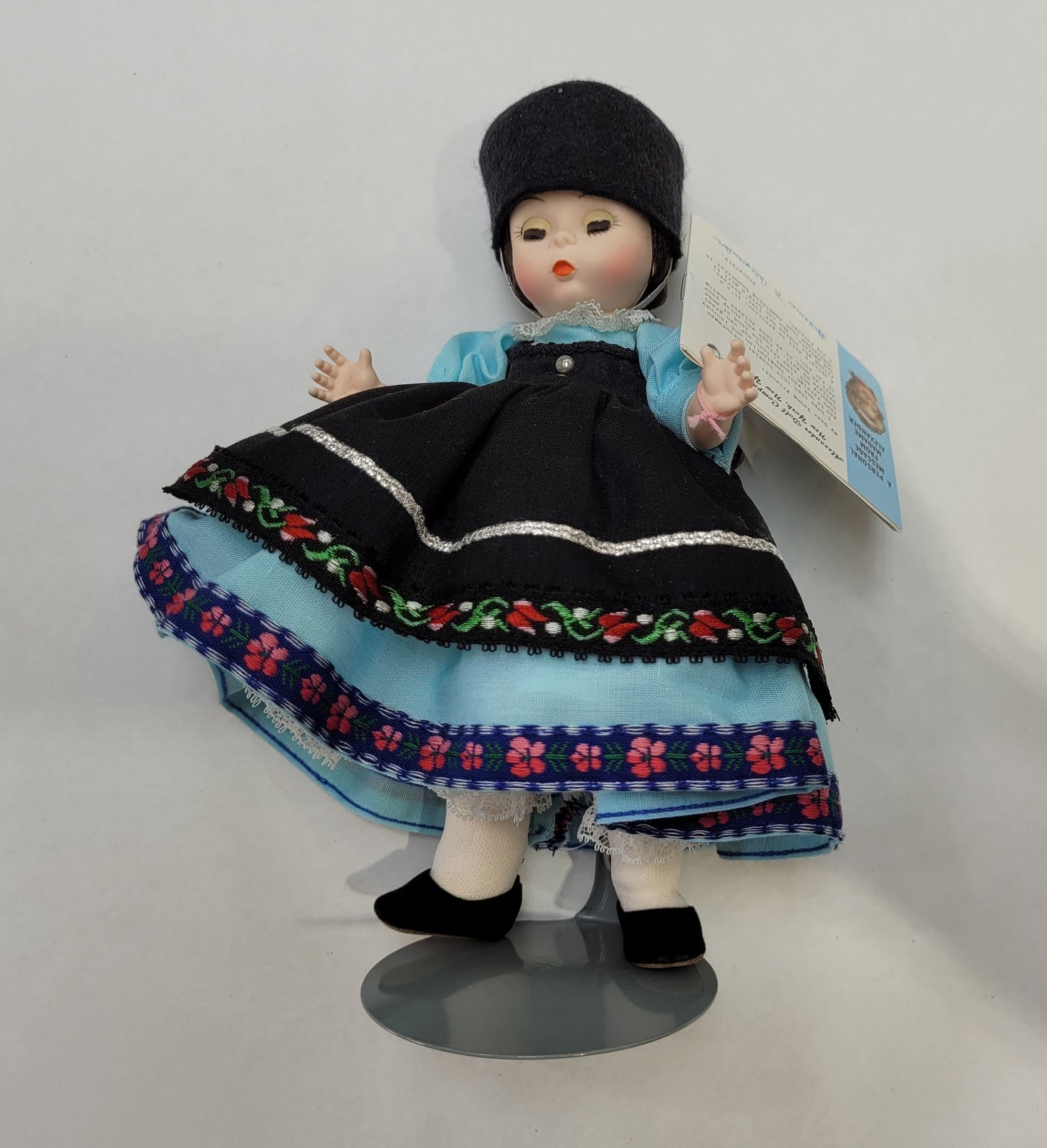 "Rumania" 586 Madame Alexander Doll