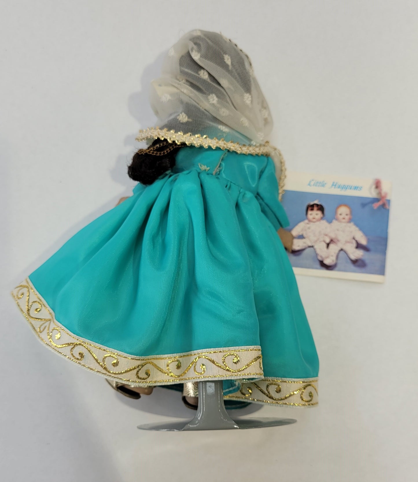 "India" 575 Madame Alexander Doll