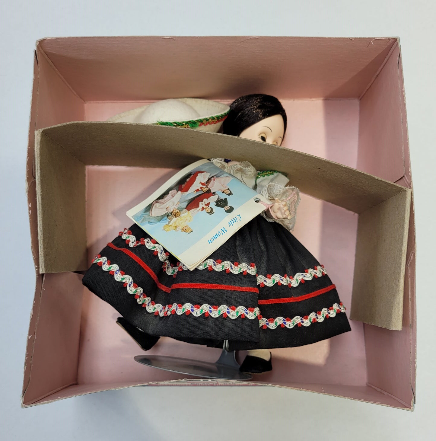 "Mexico" 576 Madame Alexander Doll
