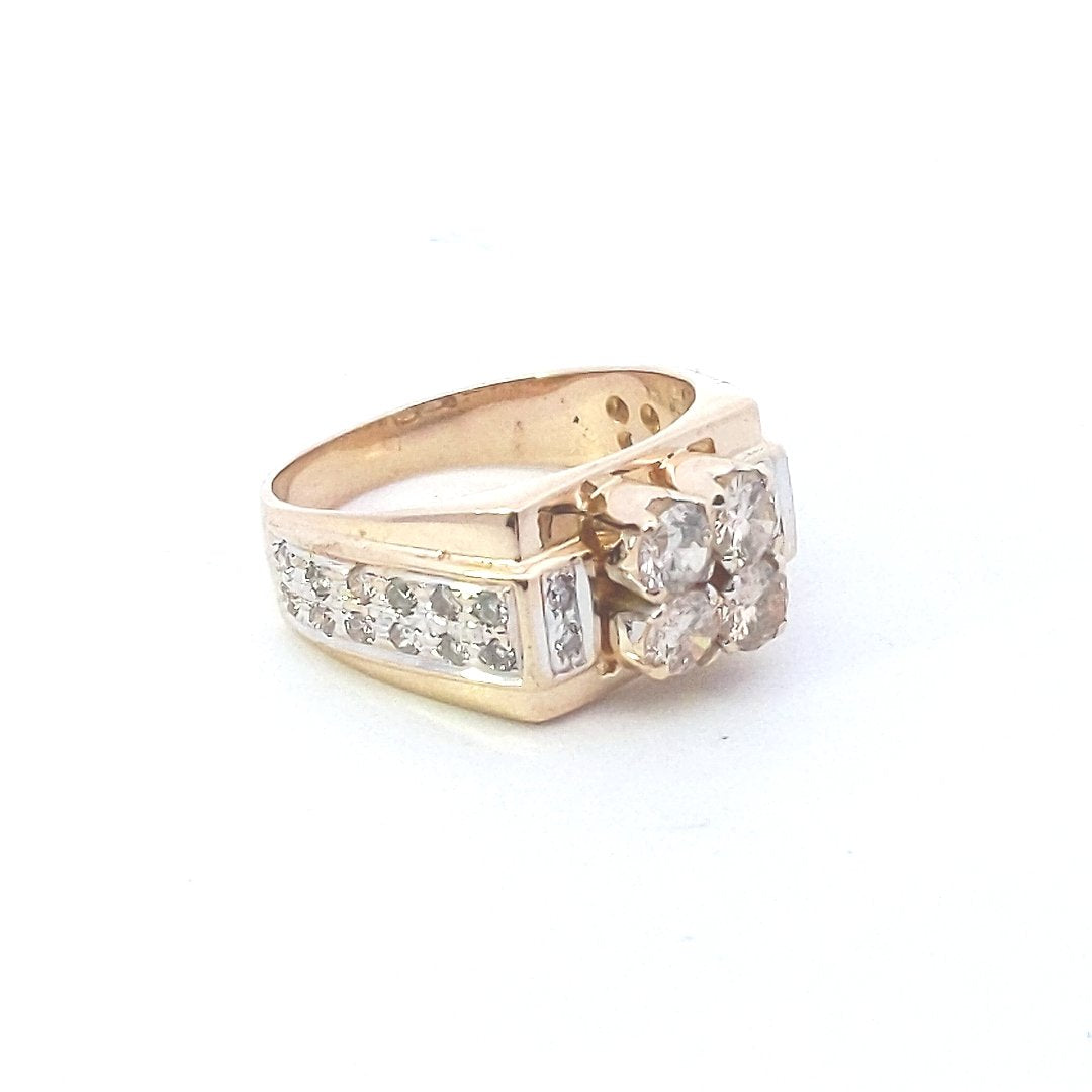 Estate $1700 18K Yellow Gold Diamond Cluster Ring