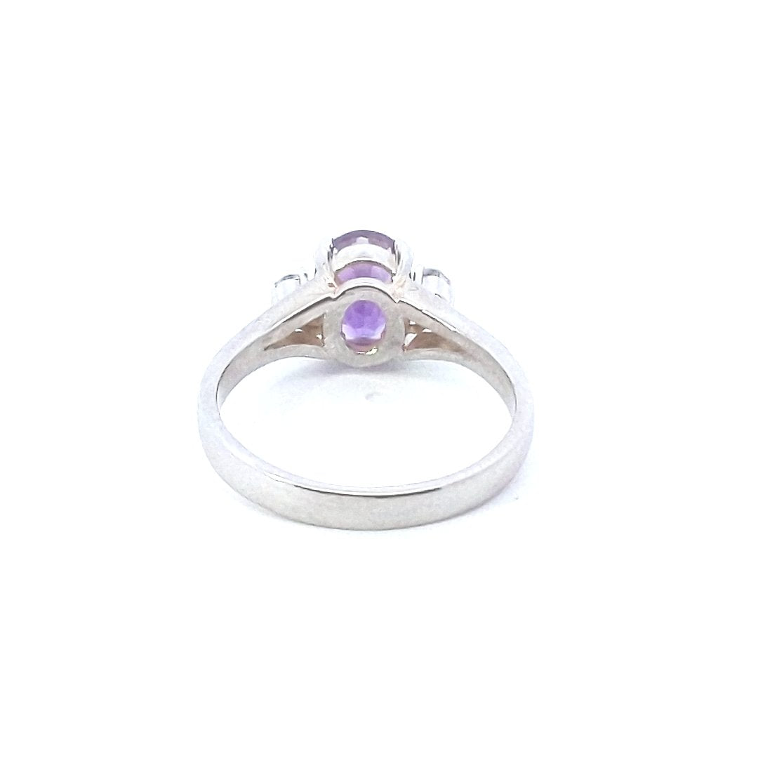 Estate $600 18K Yellow Gold Amethyst Diamond Ring