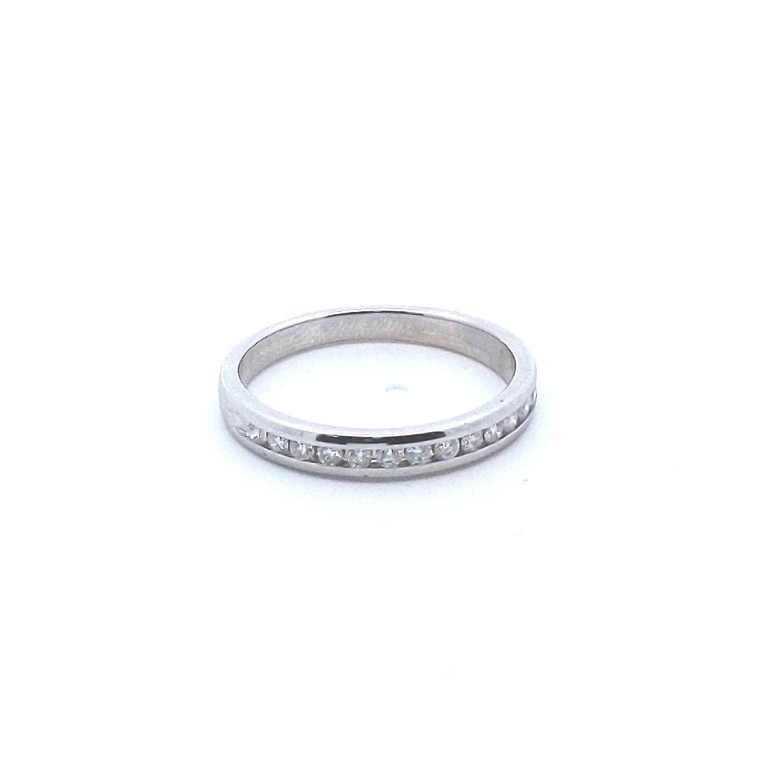 Estate $390 14K White Gold Chanel Set Diamond Band