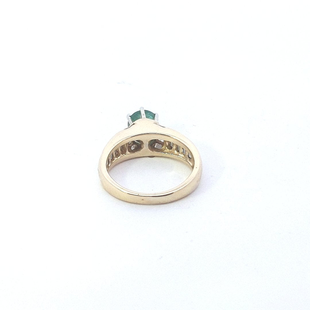 Estate $1350 14K Yellow Gold Emerald Diamond Ring