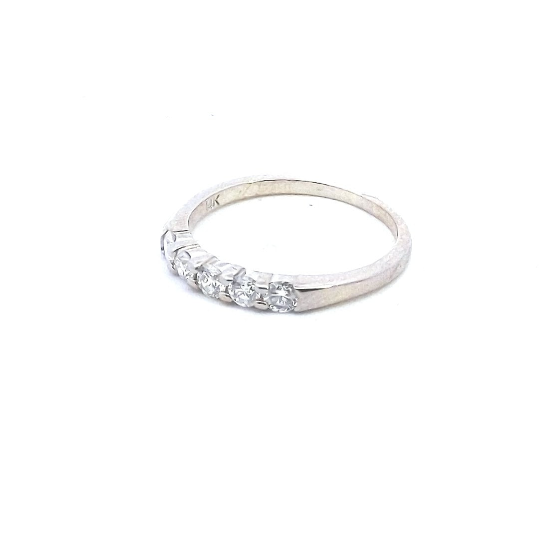 Estate $500 14K White Gold Diamond 5 Stone Wedding Band