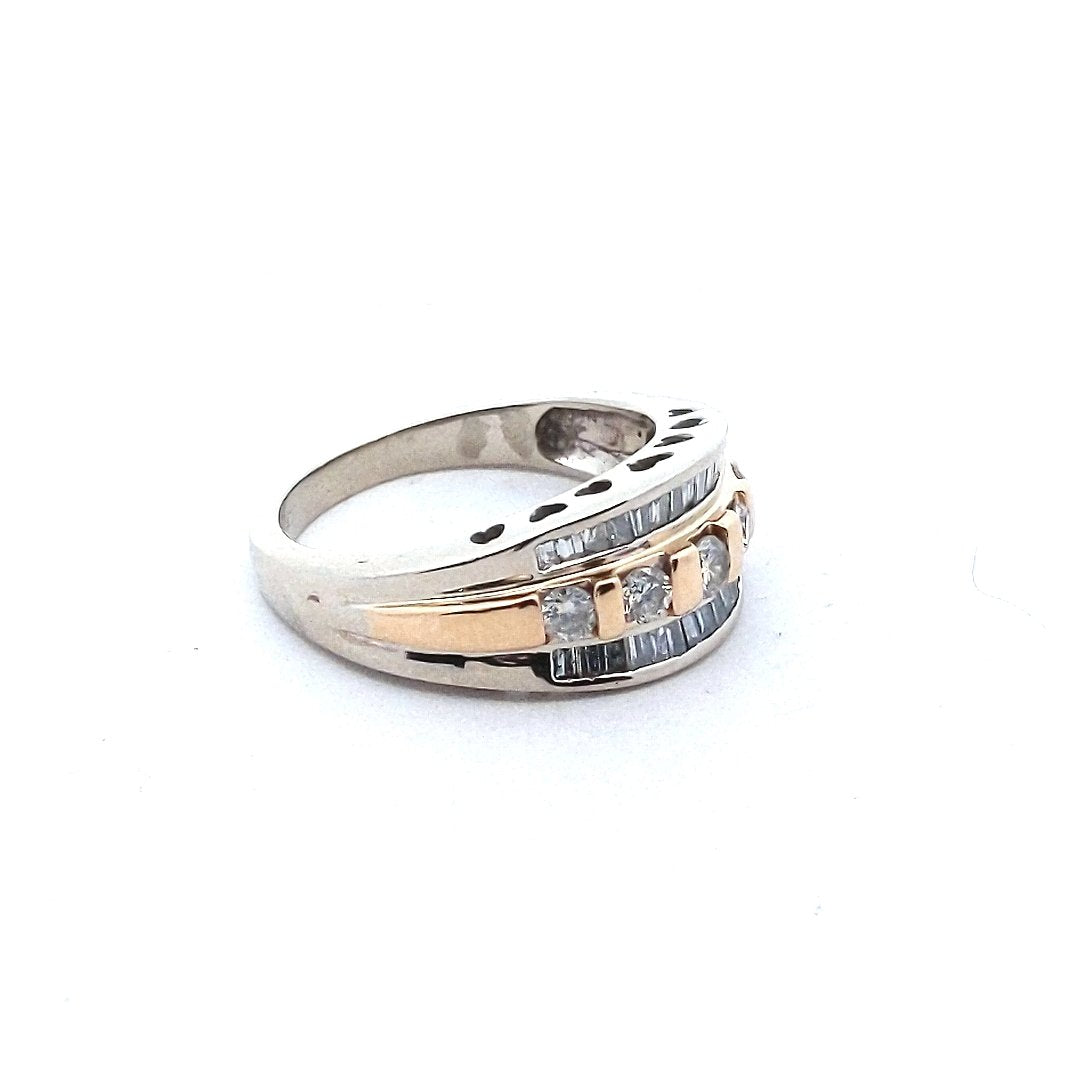 Estate $1000 14K Two Tone Gold Diamond Ring