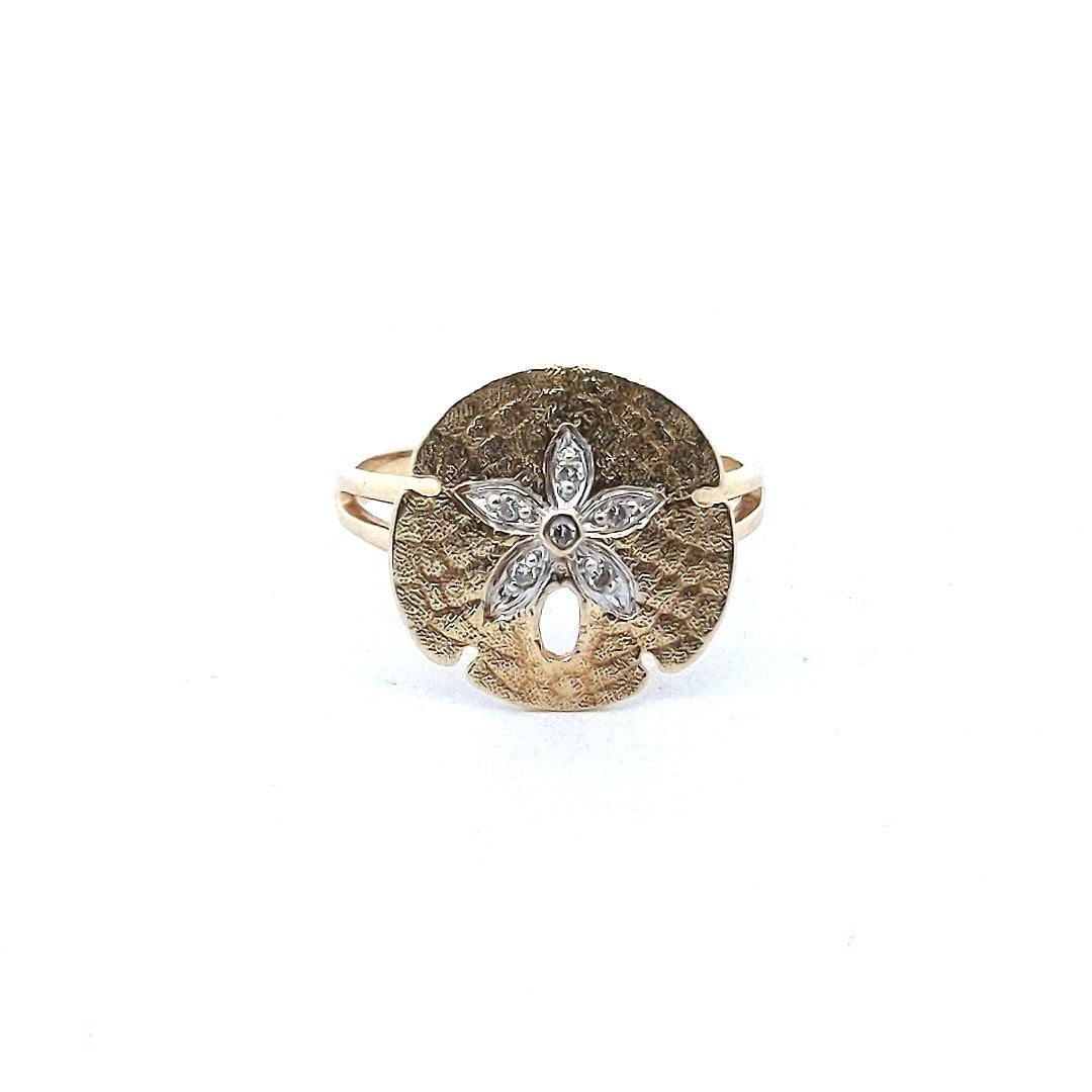 Estate $500 14K Yellow Gold Diamond Textured Gold Sand Dollar Ring