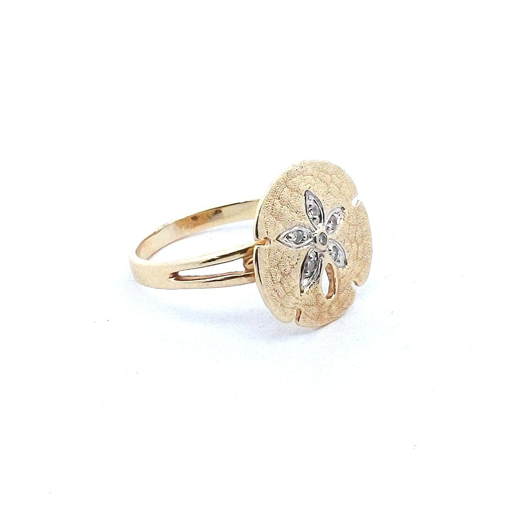 Estate $500 14K Yellow Gold Diamond Textured Gold Sand Dollar Ring