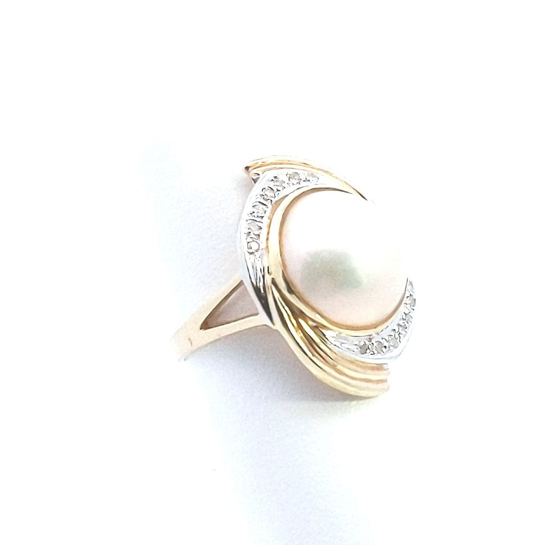 Estate $400 14K Yellow Gold Mabe Pearl Diamond Ring