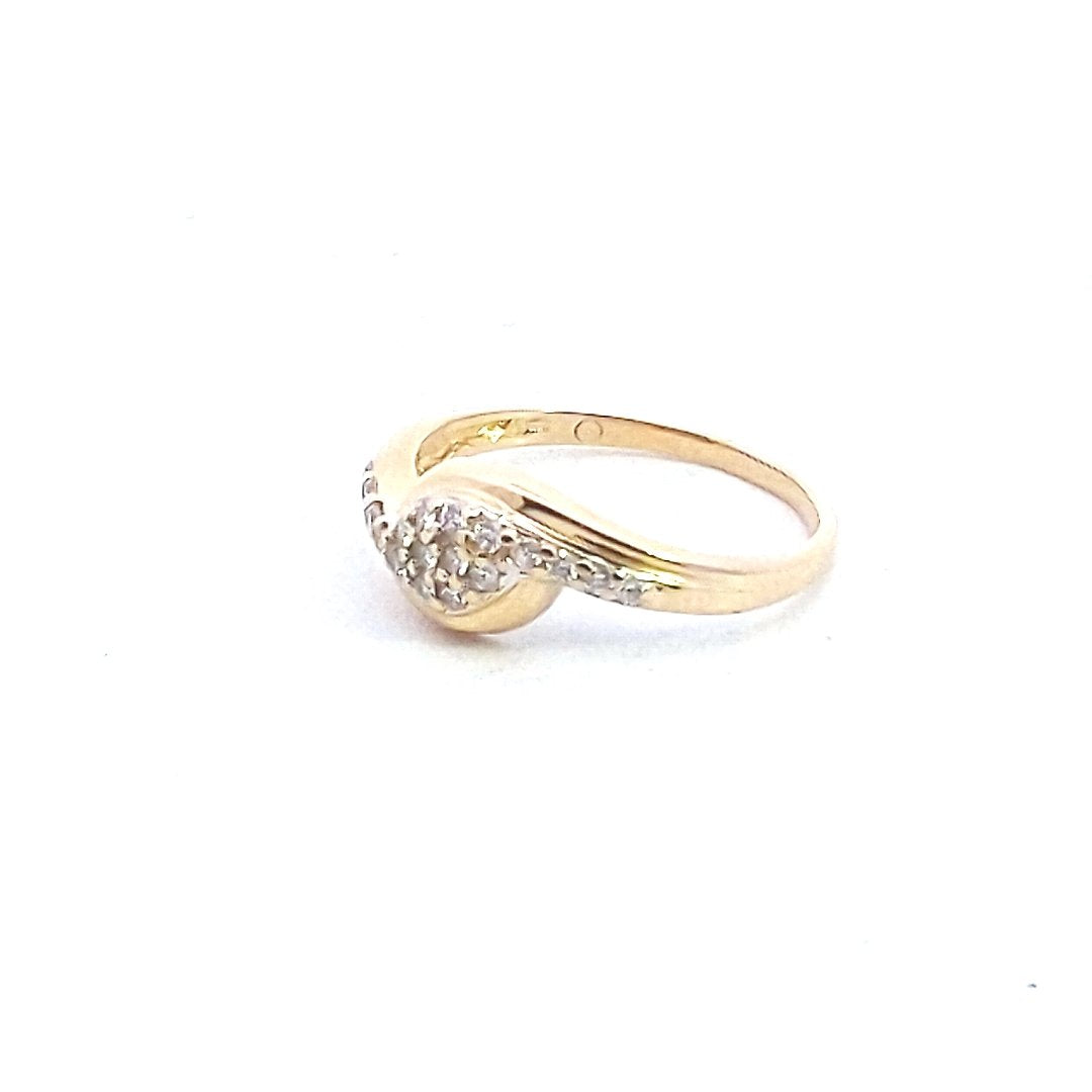 Estate $390 18K Yellow Gold Diamond Crossover Ring