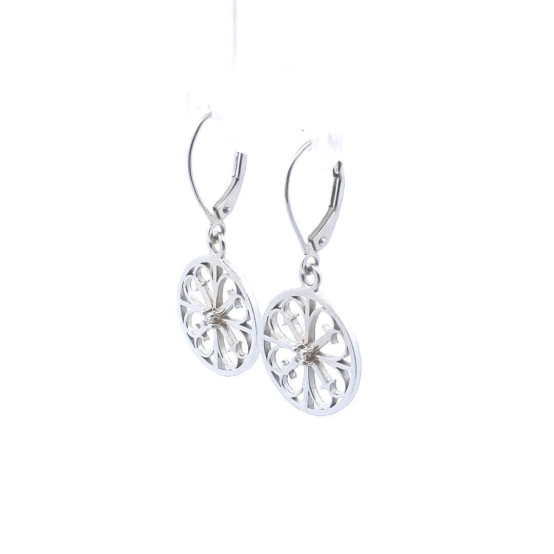 Estate $440 14K White Gold Diamond Circle Drop Earrings</p>