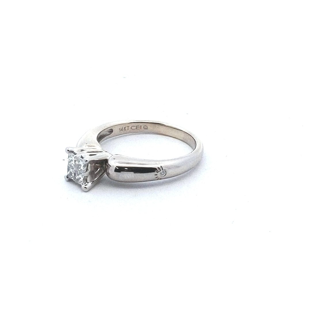 Estate $700 14K White Gold Princess Cut Diamond Cluster Ring