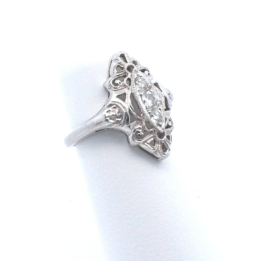 Estate $500 14K White Gold Diamond Filigree Style Ring