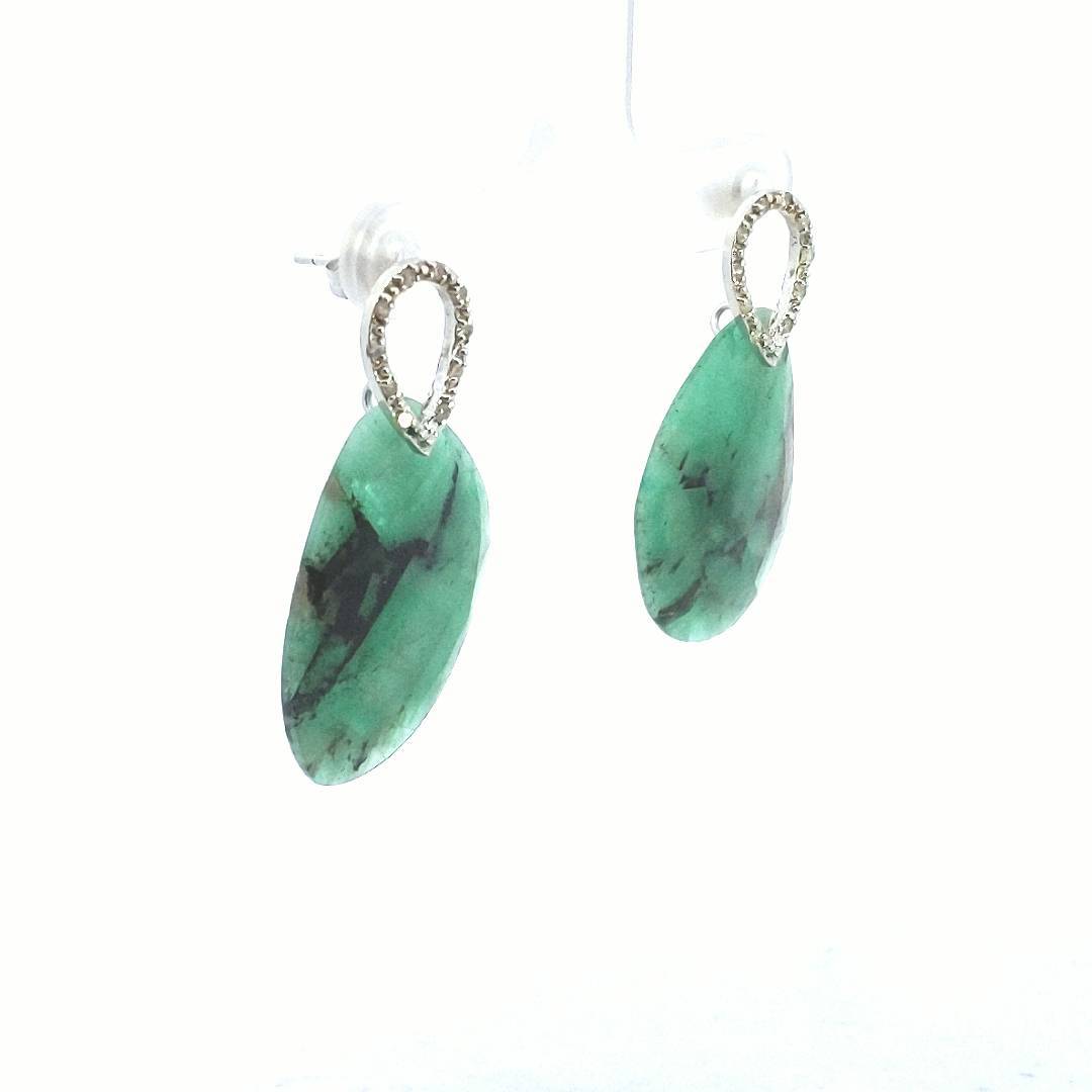 Estate $400 10K WhiteGold Diamond & Faceted Emerald Earrings