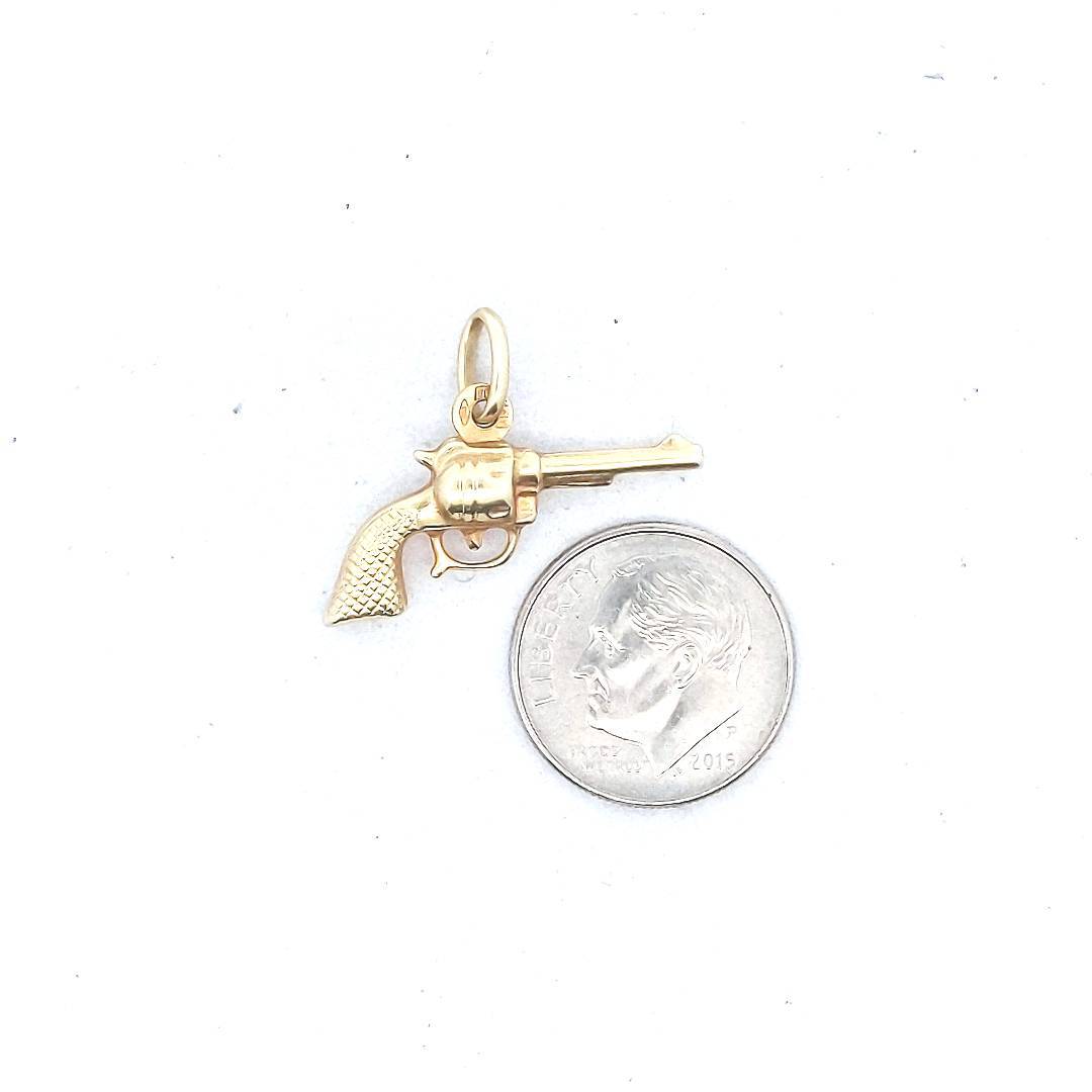 Estate $200 14K Yellow Gold Revolver Gun Pistol Firearm Pendant